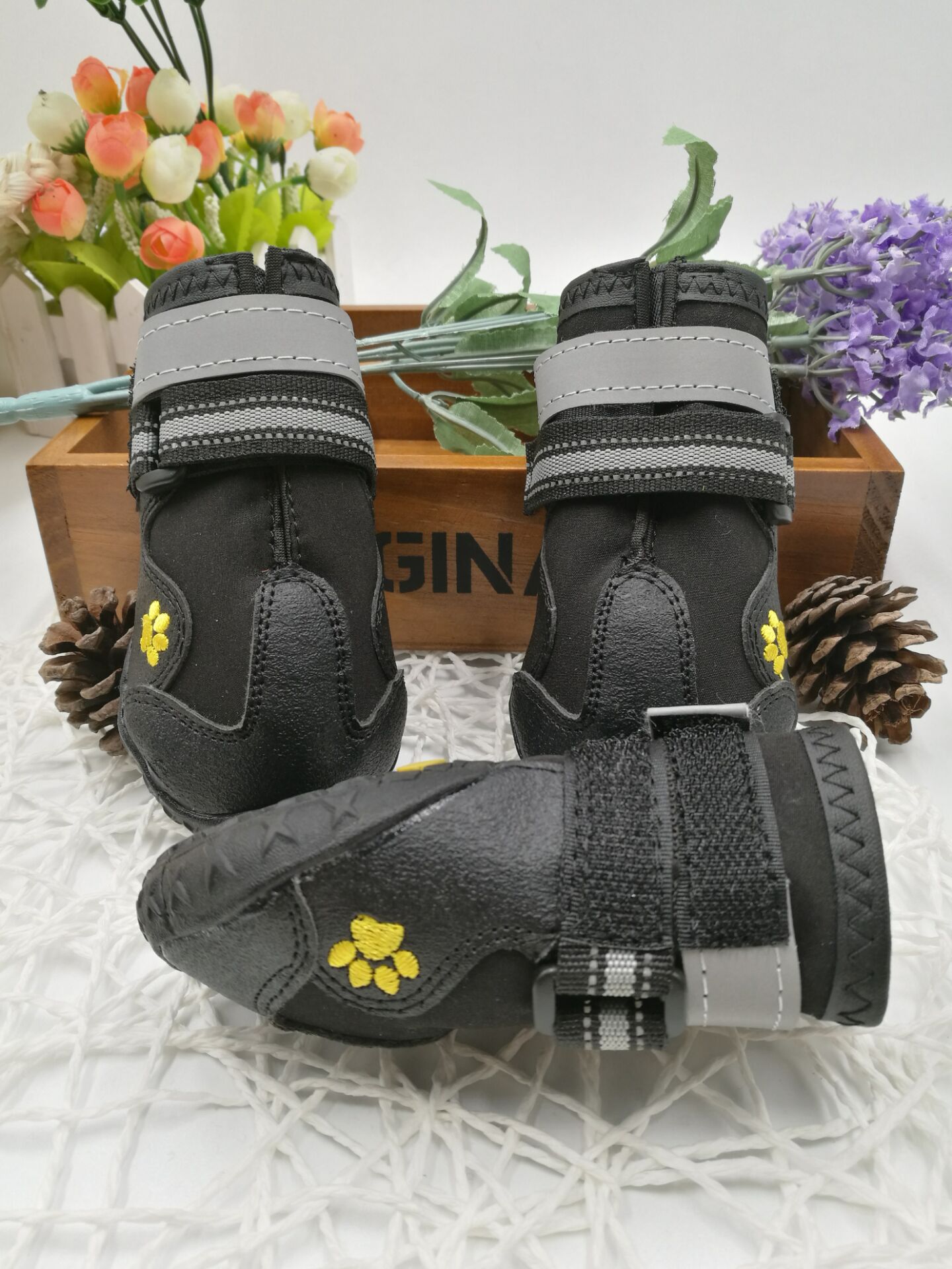 Waterproof Anti-Slip Dog Boots for All Weather (4PCS Set)